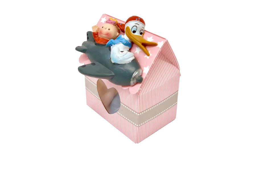 Caja con topos blancos con un corazón decorativo personalizado para boda